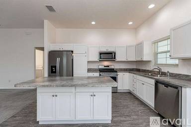 Main picture of 2571 Lock St