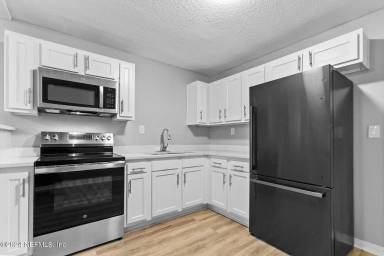 Main picture of 7230 Melvin Rd