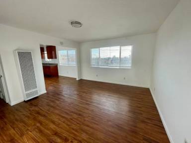 Main picture of 7884 Ney Ave