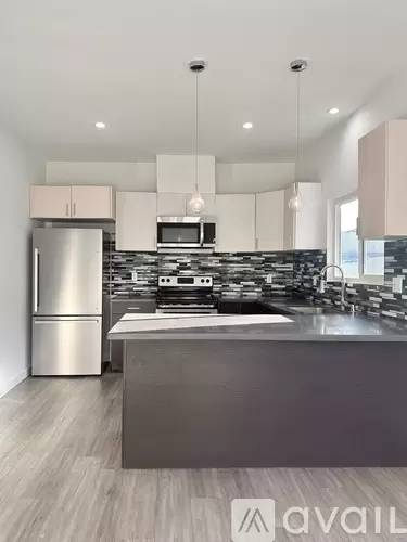 Main picture of 7224 Hillside Ave