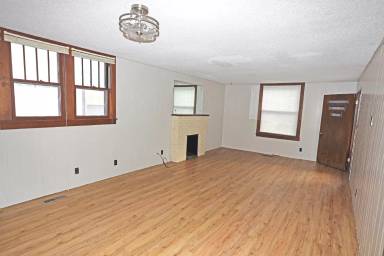 Main picture of 344 E Adams Ave