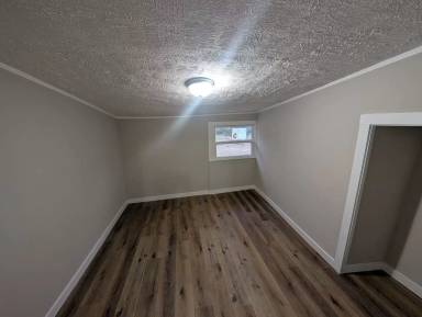 Main picture of 222 Lenoir Ave