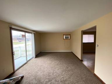 Main picture of 298 Robert Dr