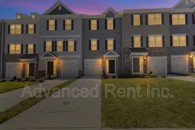 Main picture of 819 Magnolia Ridge Ct