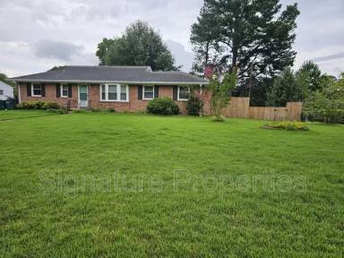 Main picture of 9302 Huron Ave