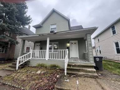 Main picture of 1105 W Packard Ave