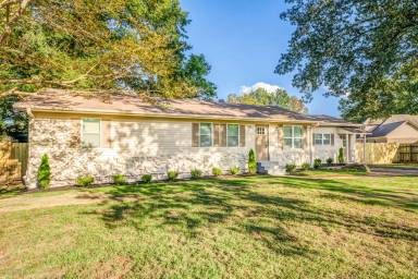 Main picture of 3994 Oak Rd