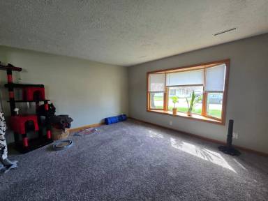 Main picture of 3016 Robert St
