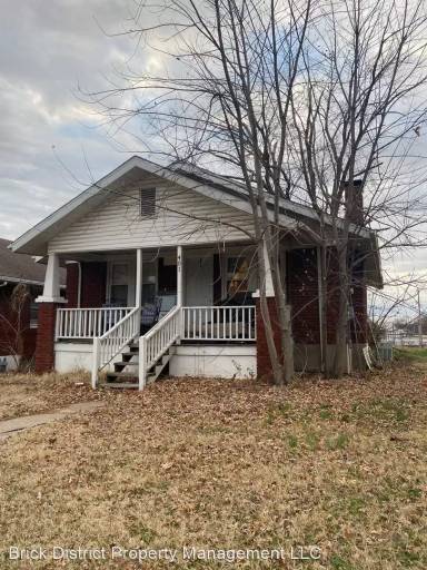 Main picture of 401 Saint Joseph St