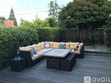 Main picture of 25 Amber Ct