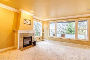 Main picture of 11301 NE 68th St