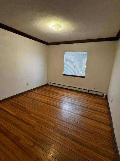 Main picture of 209 Washington St NE