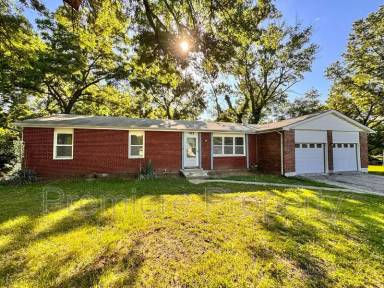 Main picture of 103 N Cogan Ln