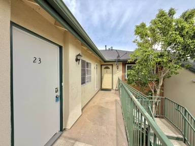 Main picture of 2660 Twain Dr