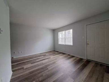 Main picture of 4620 Sunnybrook St