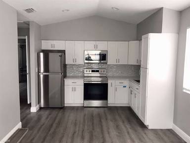 Main picture of 1818 Meadow Ct