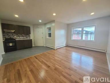 Main picture of 479 Roseville Ave
