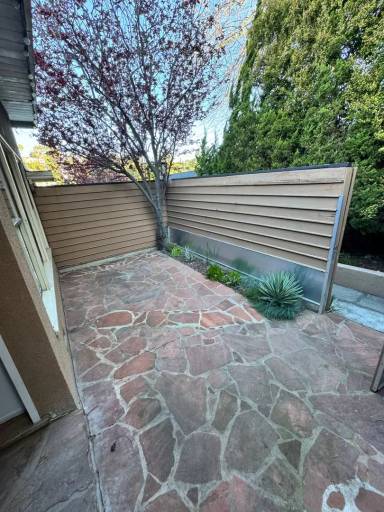 Main picture of 3339 Primera Ave