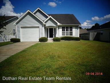 Main picture of 131 Radford Cir