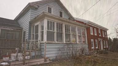 Main picture of 24360 Main St