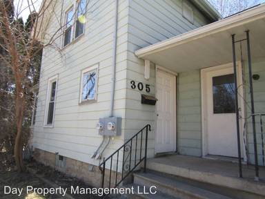 Main picture of 305 N Locust St