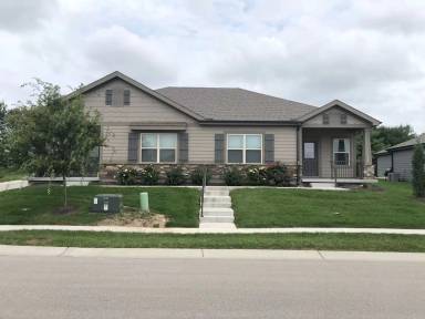 Main picture of 8109 SE 6th St