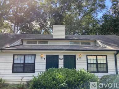 Main picture of 5010 Hawthorne Ct SE