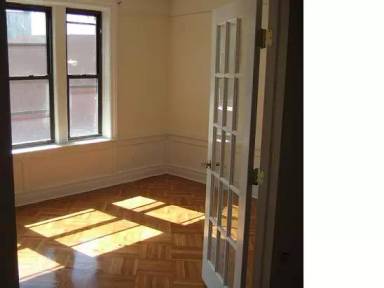 Main picture of 661 Sterling Pl