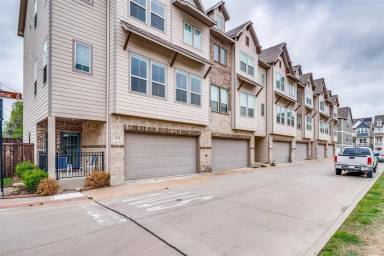 Main picture of 109 Sumac St