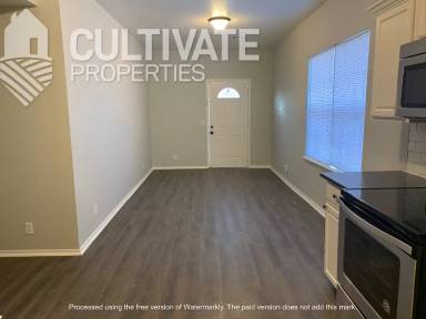 Main picture of 403 S Xanthus Ave