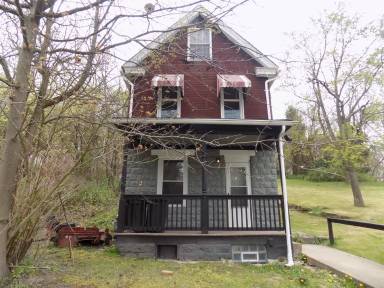 Main picture of 991 Garfield Ave