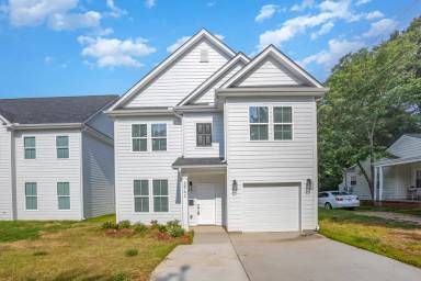 Main picture of 2564 Lumina Ave