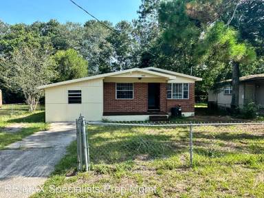 Main picture of 7323 Melvin Cir N