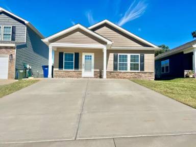 Main picture of 2550 Snow Creek Rd NE