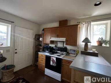 Main picture of 200 S Boulevard St