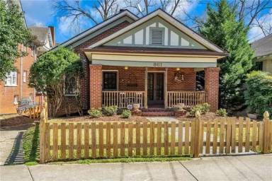 Main picture of 861 Charles Allen Dr NE