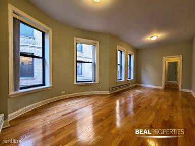 Main picture of 1216 N Dearborn St