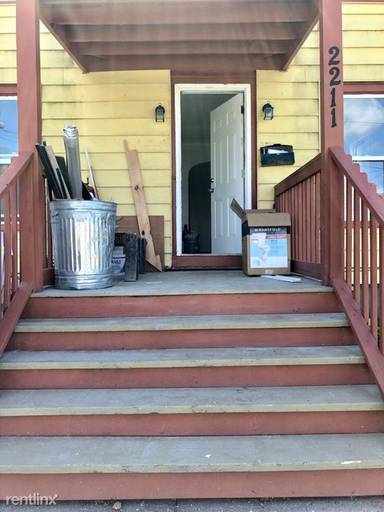 Main picture of 2207 McBride Ave