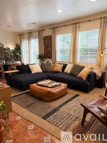 Main picture of 102 Paseo Vis