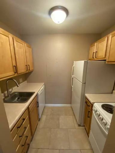 Main picture of 1810 E St