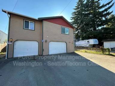 Main picture of 3205 N 7th St