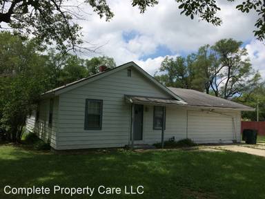 Main picture of 921 N Bellaire Ave