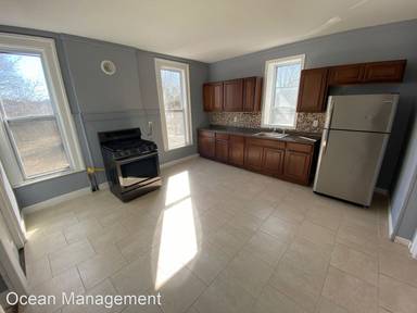 Main picture of 33 Shelton Ave