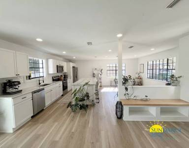 Main picture of 1611 Date Palm Dr