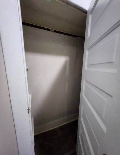 Main picture of 1028 S Main St