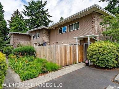 Main picture of 5733 122nd Ave SE