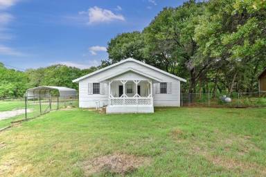 Main picture of 113 Lazy Ike Ln