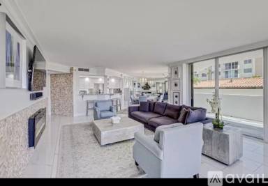 Main picture of 600 Ocean Dr
