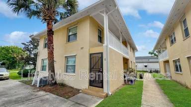 Main picture of 207 7th St S