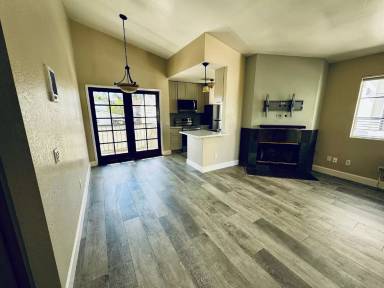 Main picture of 3770 32nd St